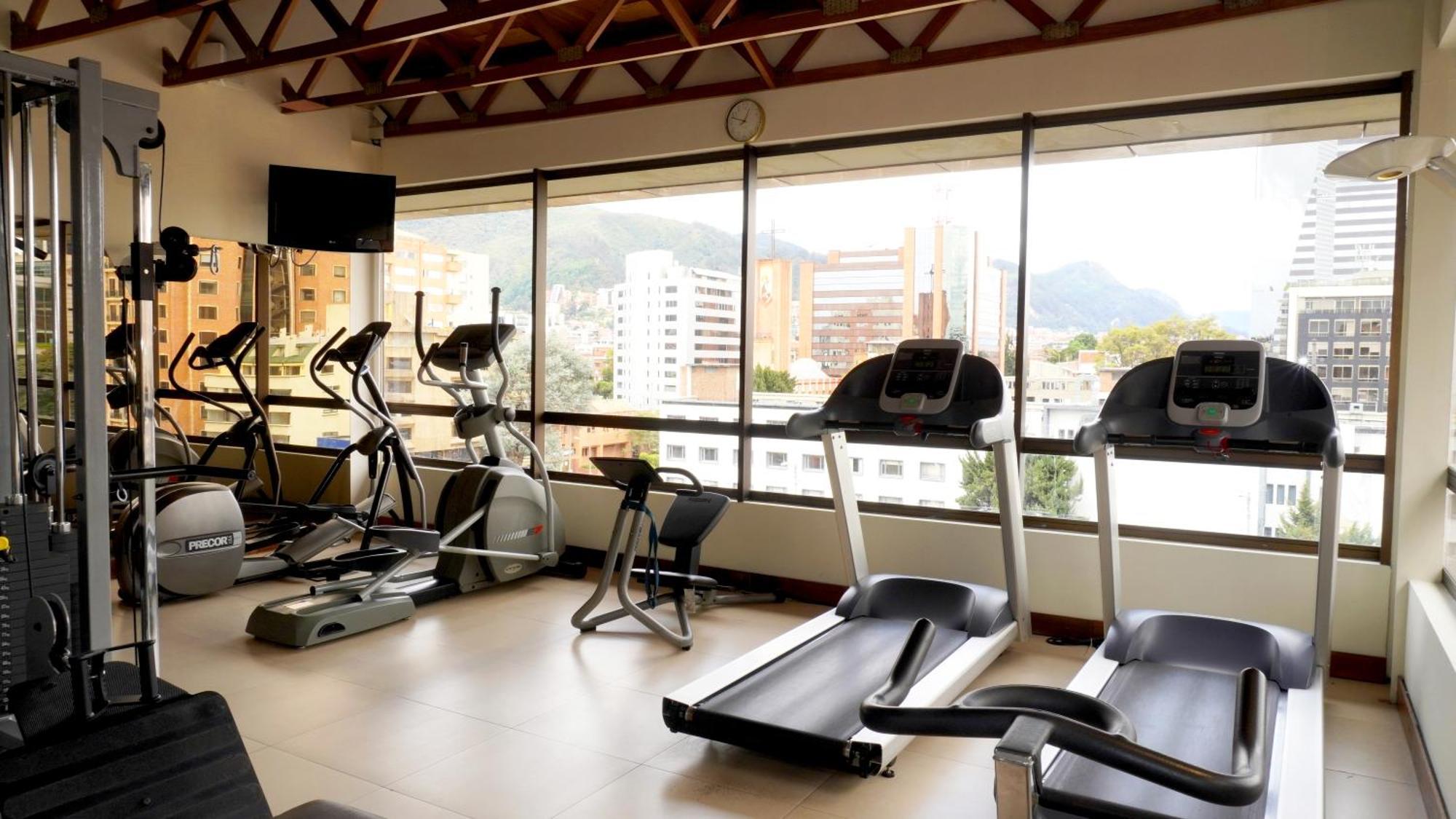 Bogota Plaza Hotel Exterior foto A gym in Bogotá, Colombia